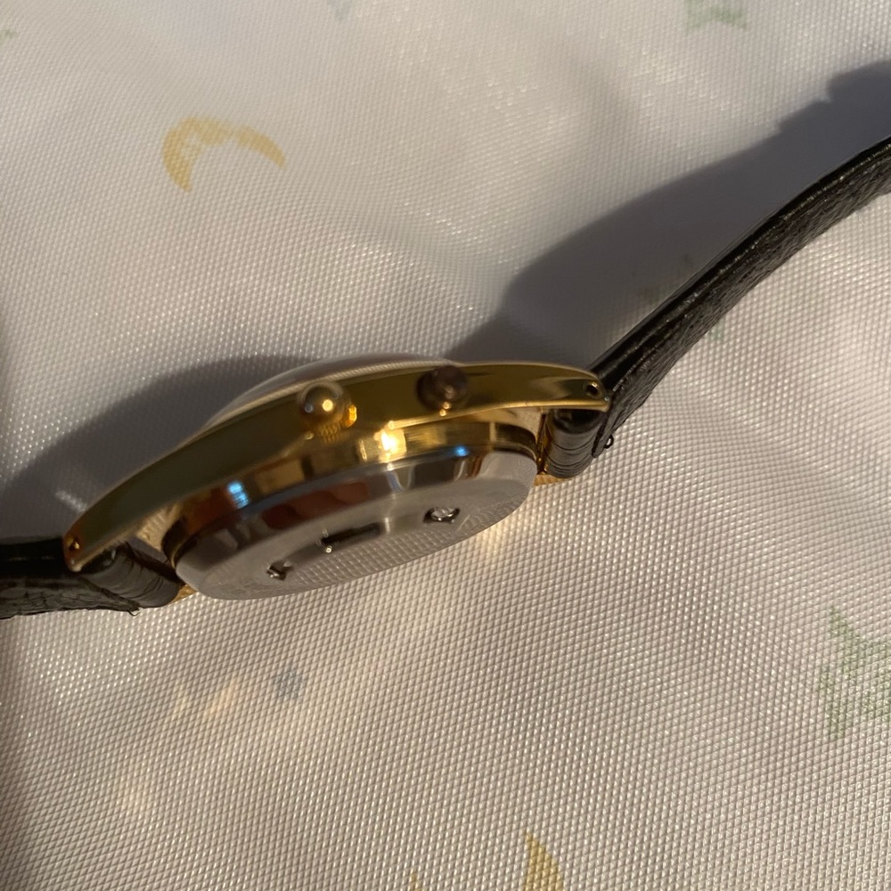 ⭐️HP⭐️Warner Bros|Vintage Looney Tunes Watch - Picture 3 of 4